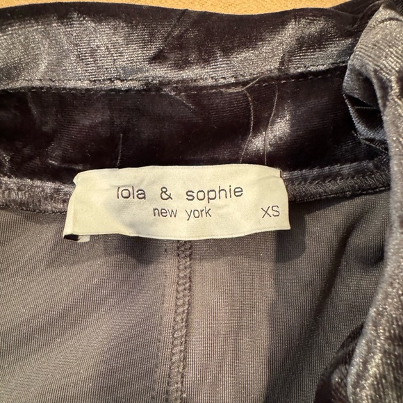 Lola & Sophie Grey Crushed Velvet Blazer - Size X-Small - Picture 8 of 11